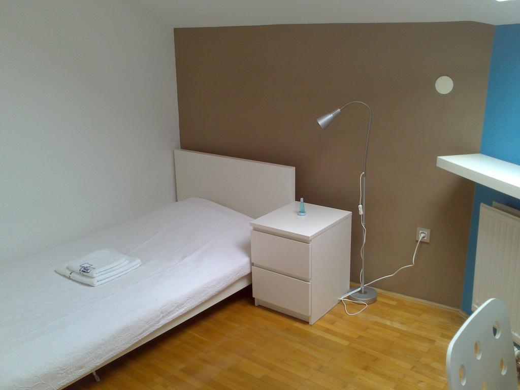 Rainbow Rooms Ljubljana Rum bild